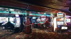 Meja blackjack langsung di studio gembira toto dengan dealer profesional dan antarmuka interaktif